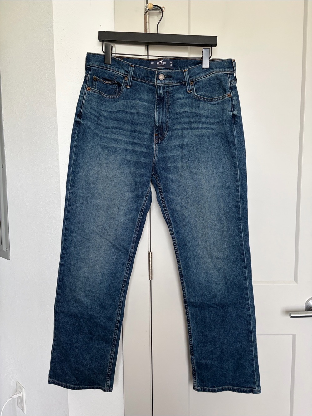 HOLLISTER SLIM STRAIGHT JEANS MEDIUM WASH MEN’S 34X30